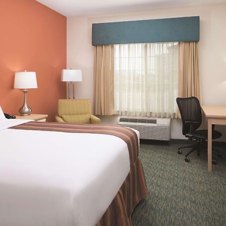 Hotel La Quinta By Wyndham Grand Forks Exterior foto