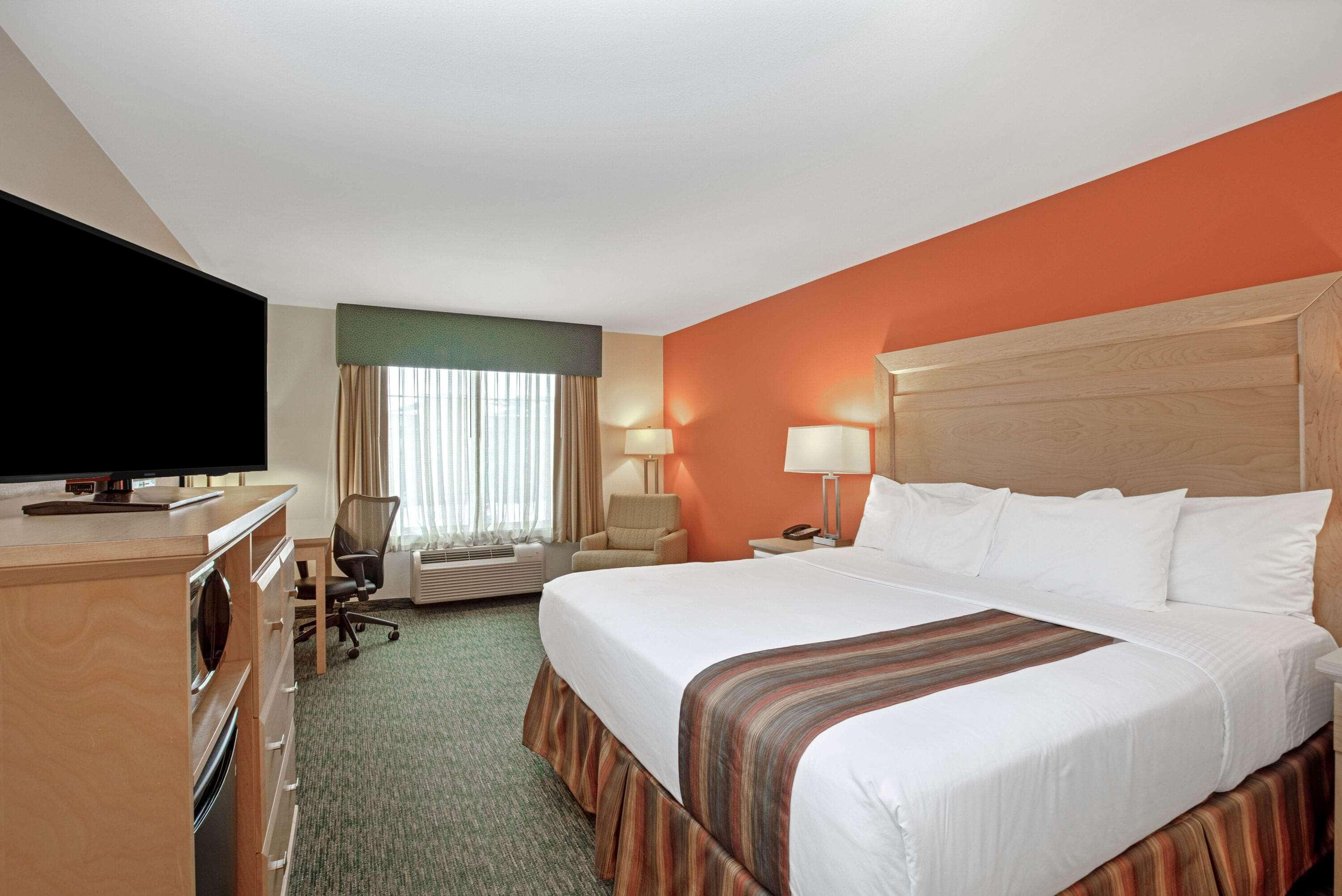 Hotel La Quinta By Wyndham Grand Forks Exterior foto