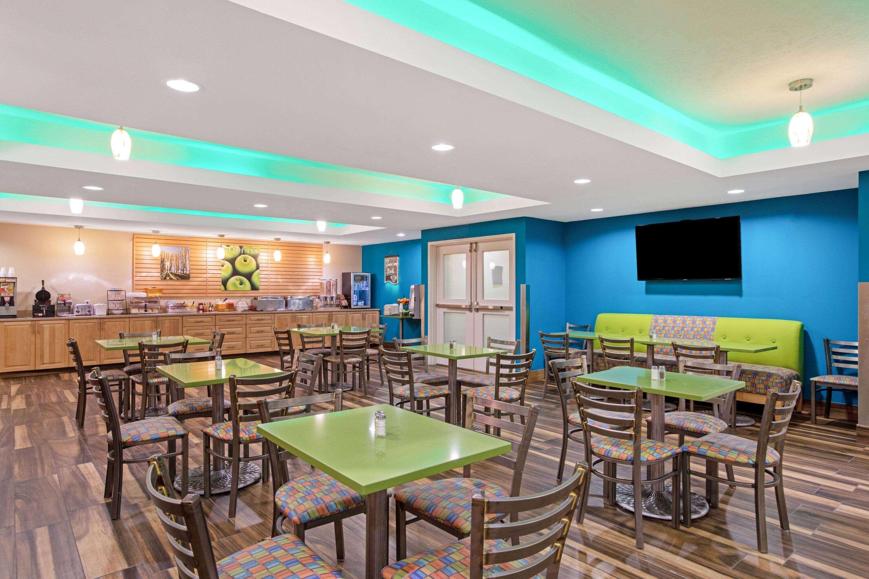 Hotel La Quinta By Wyndham Grand Forks Exterior foto