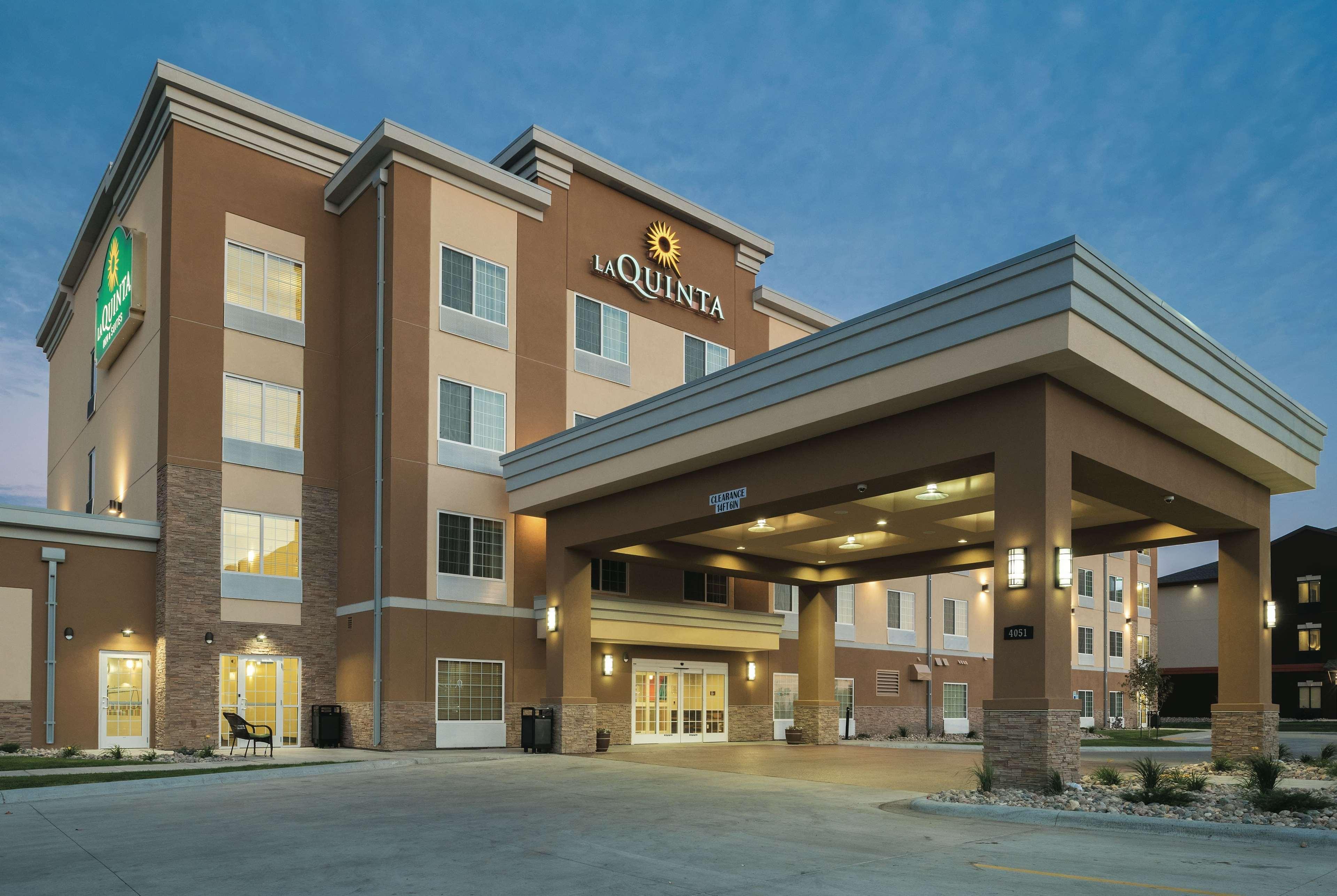 Hotel La Quinta By Wyndham Grand Forks Exterior foto